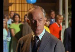 Dragnet  – The Grenade – S2 E1