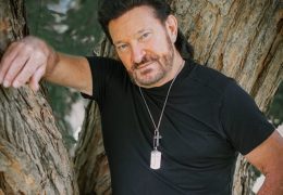 Leon Everette – Tell My Mama That I Called